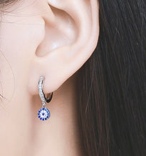 Load image into Gallery viewer, BLUE MINI MANDALA HUGGIES
