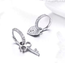 Load image into Gallery viewer, LOVE LOCK
